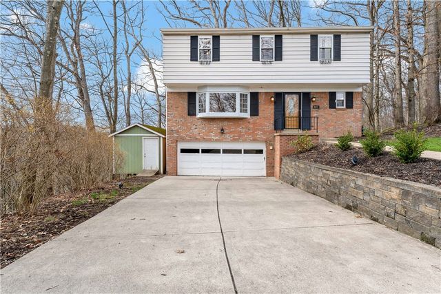 627 Berwick Ct, Mccandless, PA 15237