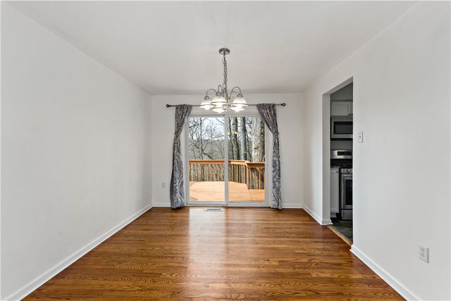 627 Berwick Ct, Mccandless, PA 15237