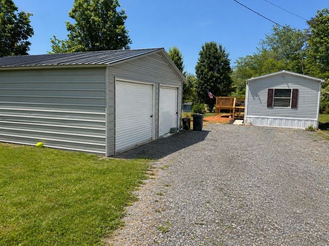 145 Rogers Ln, Birchwood, TN 37308