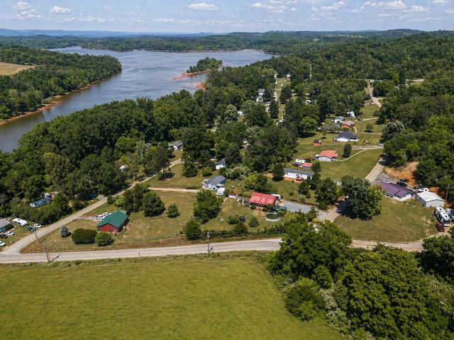 145 Rogers Ln, Birchwood, TN 37308