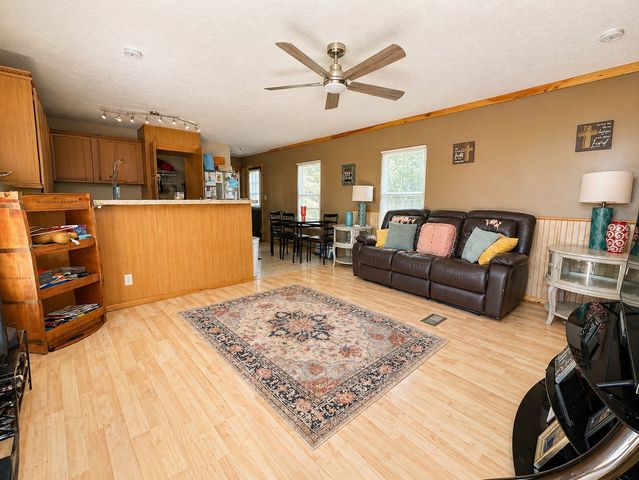 145 Rogers Ln, Birchwood, TN 37308