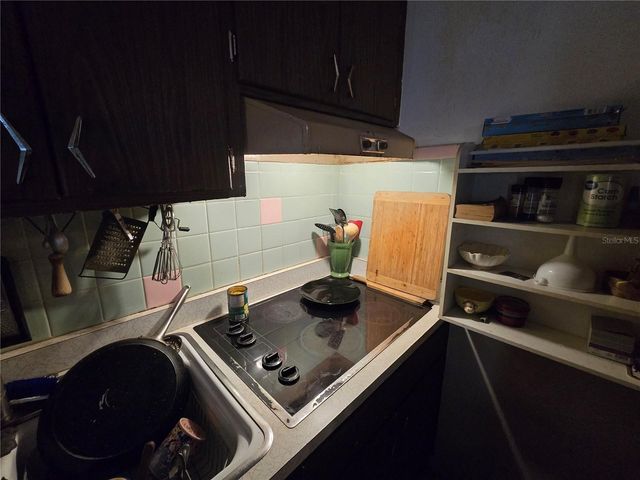 682 REGINA ROAD, Dunedin, FL 34698