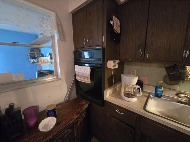 682 REGINA ROAD, Dunedin, FL 34698