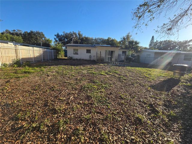 682 REGINA ROAD, Dunedin, FL 34698