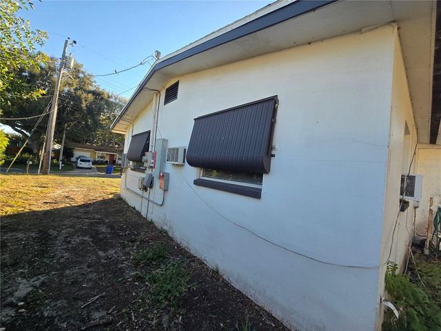 682 REGINA ROAD, Dunedin, FL 34698