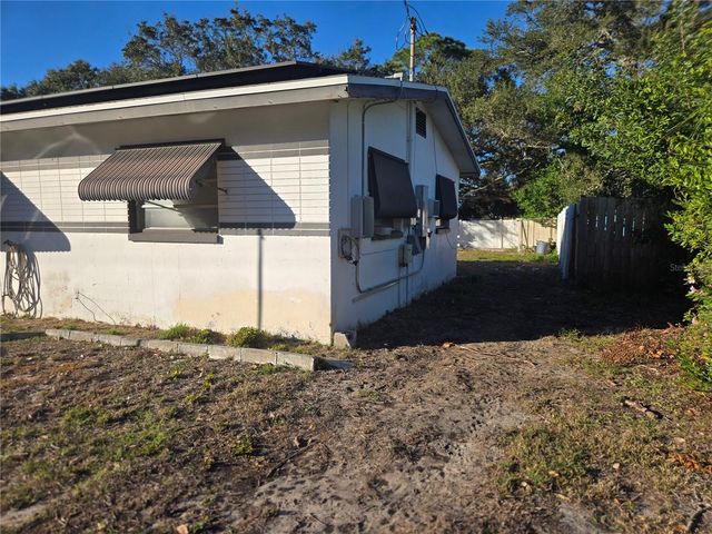 682 REGINA ROAD, Dunedin, FL 34698