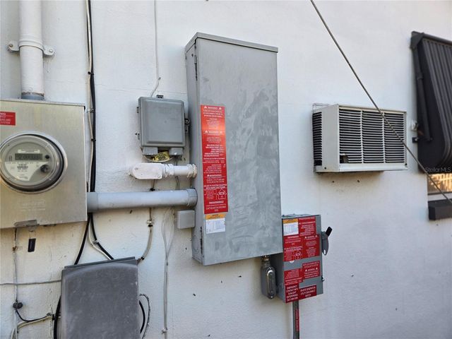 682 REGINA ROAD, Dunedin, FL 34698