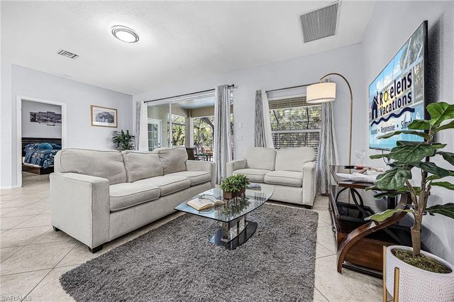 2649 SW 32nd ST, Cape Coral, FL 33914