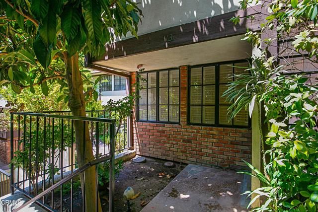 1429 Valley View Road 13, Glendale, CA 91202