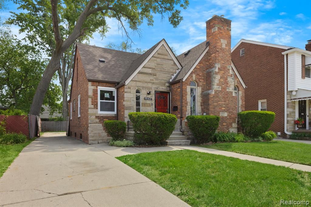 19182 Mendota Street, Detroit, MI 48221