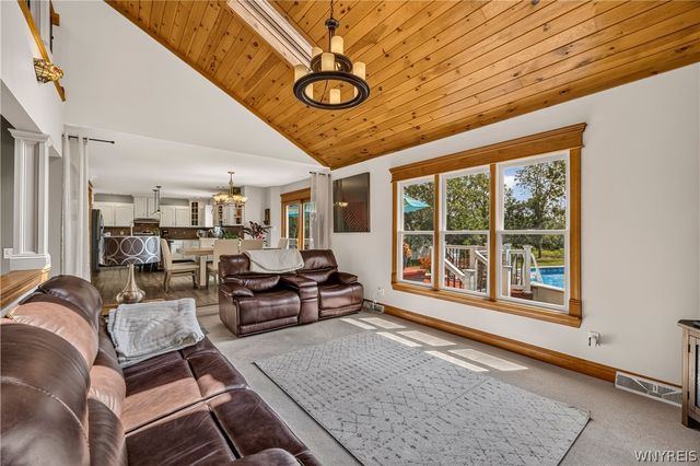 243 South Lane, Grand Island, NY 14072