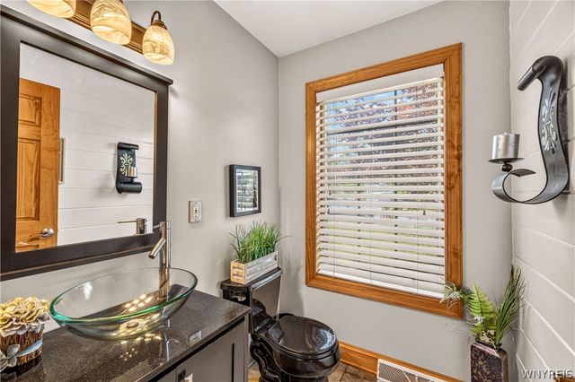 243 South Lane, Grand Island, NY 14072