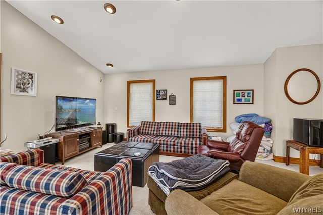 243 South Lane, Grand Island, NY 14072