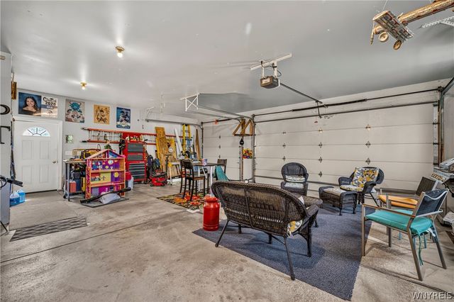 243 South Lane, Grand Island, NY 14072