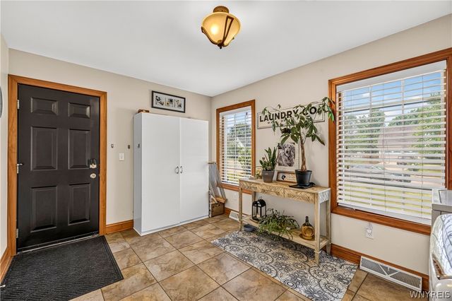 243 South Lane, Grand Island, NY 14072