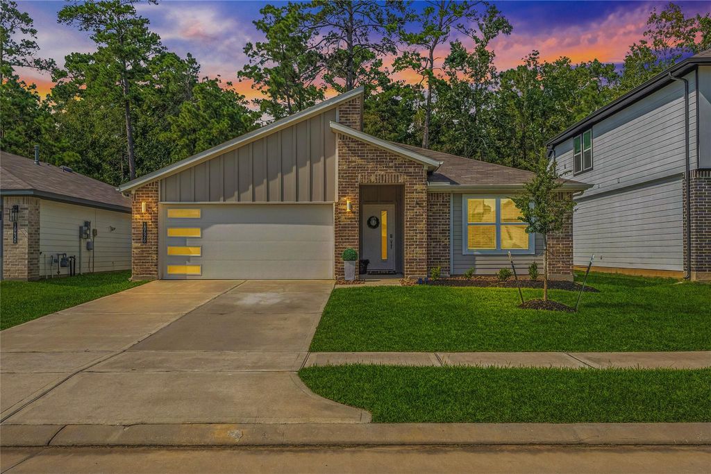10426 Plateau Point Trail, Conroe, TX 77384