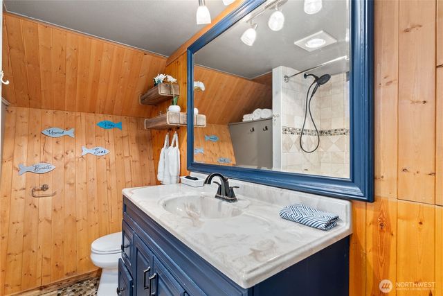 32217 Whitman Lake Drive, Graham, WA 98338