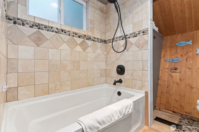 32217 Whitman Lake Drive, Graham, WA 98338