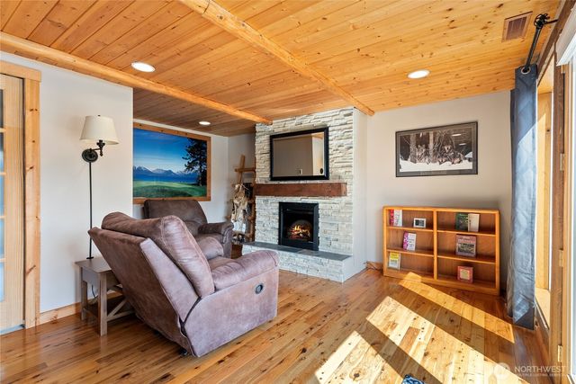 32217 Whitman Lake Drive, Graham, WA 98338