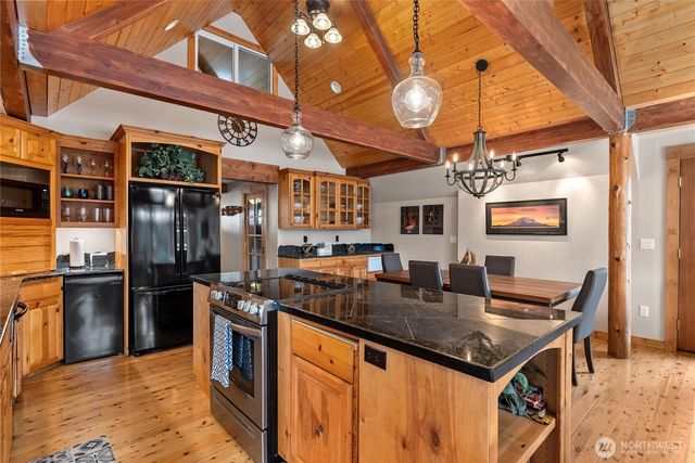 32217 Whitman Lake Drive, Graham, WA 98338