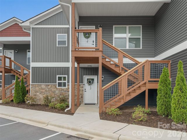 143 Carver Street 13, Brevard, NC 28712