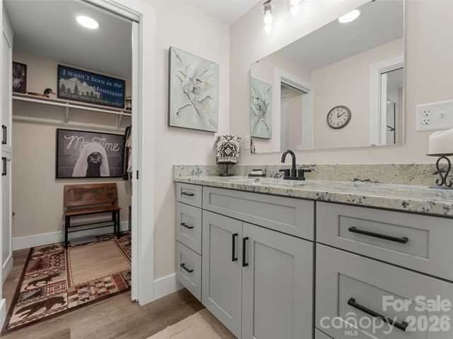 143 Carver Street 13, Brevard, NC 28712