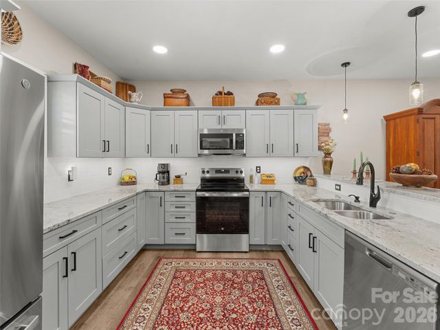 143 Carver Street 13, Brevard, NC 28712