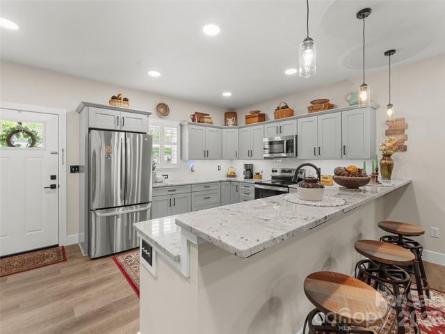 143 Carver Street 13, Brevard, NC 28712