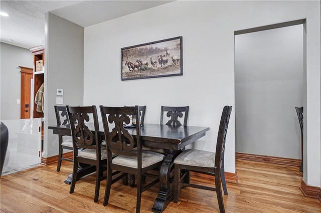 17492 Evans Road, Tonganoxie, KS 66086