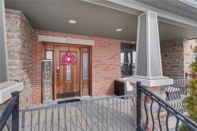 17492 Evans Road, Tonganoxie, KS 66086