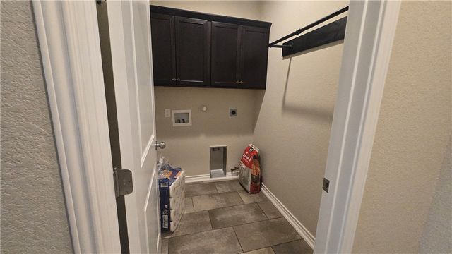 8025 Calma St, Corpus Christi, TX 78414