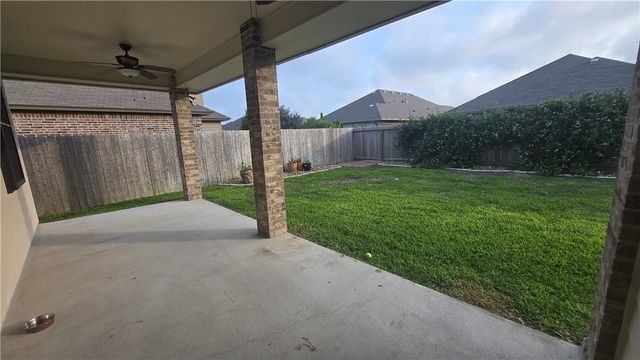 8025 Calma St, Corpus Christi, TX 78414