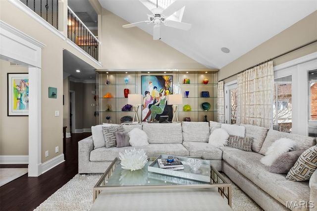 1518 Mallard Pointe Court, Chesterfield, MO 63017