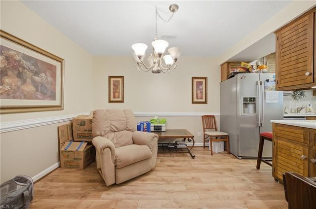 65 Sandie Point DR, Portsmouth, VA 23701