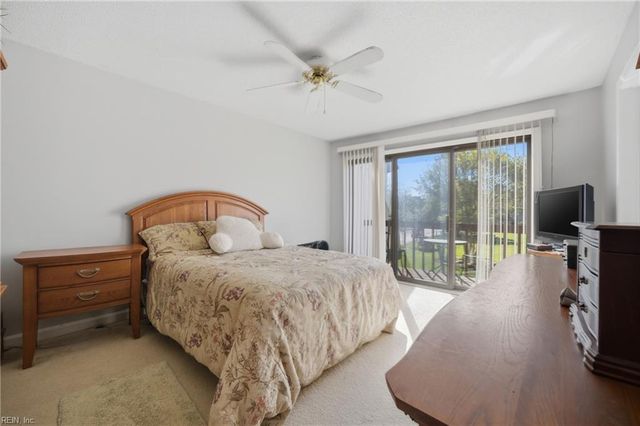 65 Sandie Point DR, Portsmouth, VA 23701