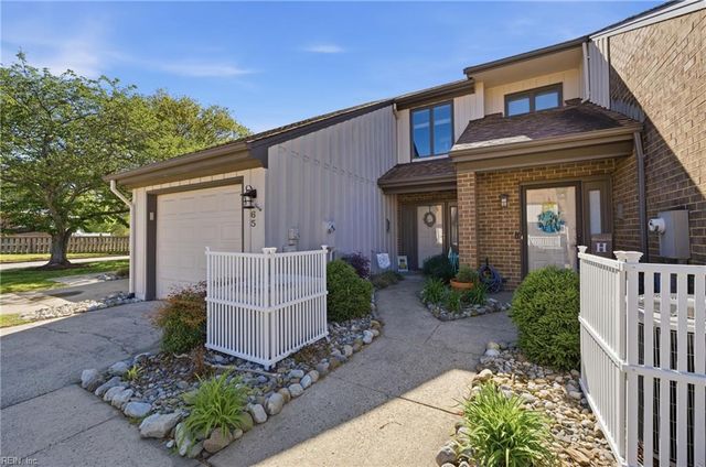 65 Sandie Point DR, Portsmouth, VA 23701