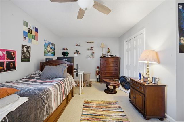 65 Sandie Point DR, Portsmouth, VA 23701