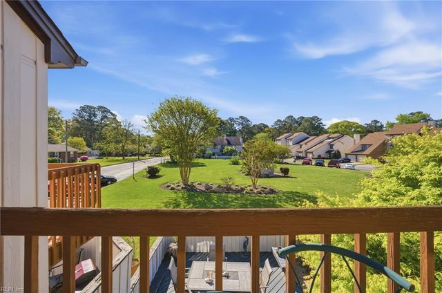 65 Sandie Point DR, Portsmouth, VA 23701