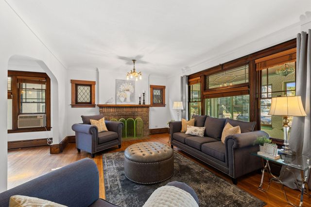 3643 Lyndale Avenue S, Minneapolis, MN 55409