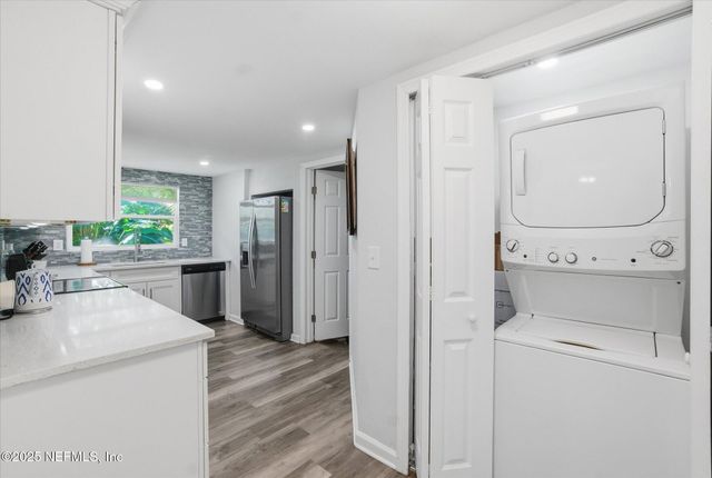 5419 S SOUTH RIVER Road, Jacksonville, FL 32211