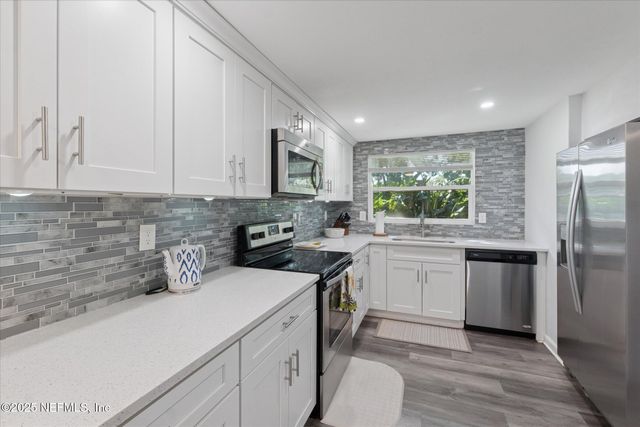 5419 S SOUTH RIVER Road, Jacksonville, FL 32211