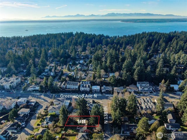 317 N 138th Street, Seattle, WA 98133