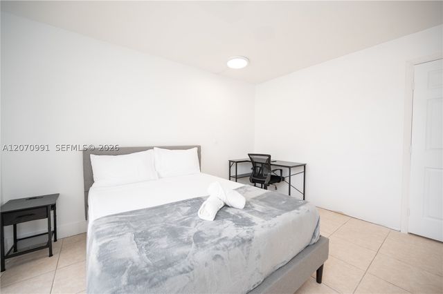 500 NE 26th St 5D, Miami, FL 33137