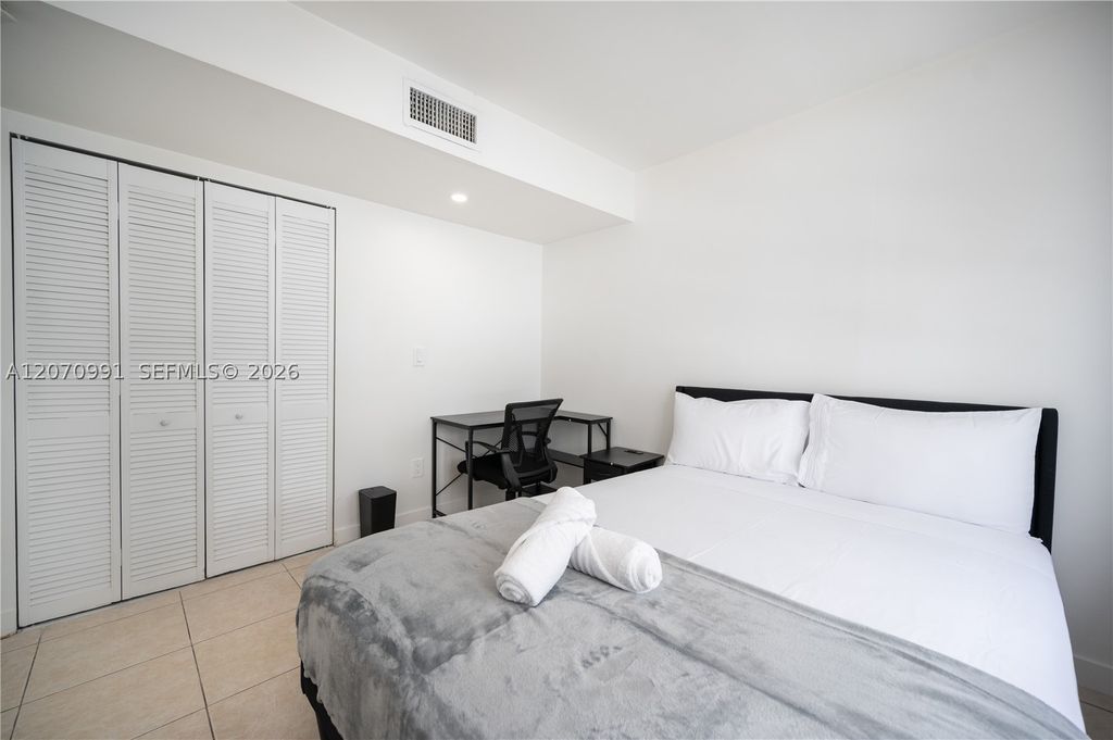 500 NE 26th St 5D, Miami, FL 33137
