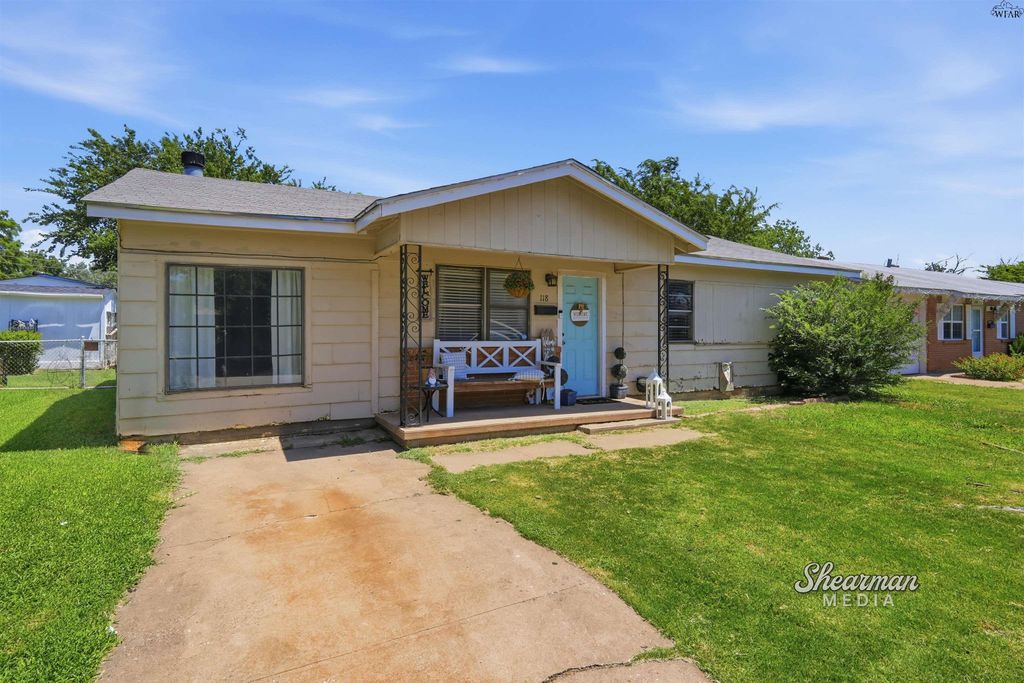 118 DUNDEE DRIVE, Wichita Falls, TX 76302