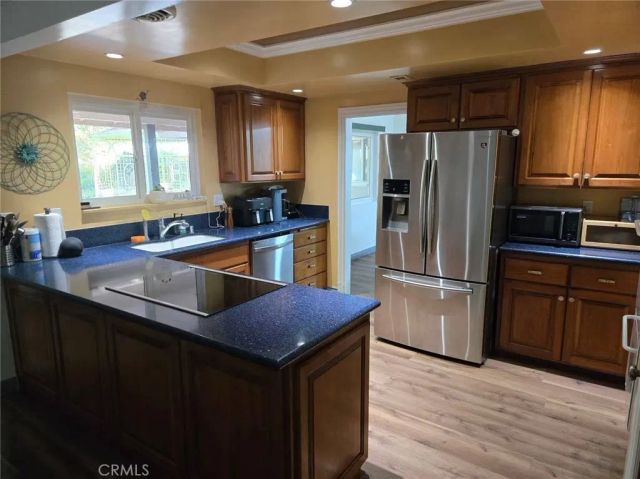 444 Redlands Avenue, Claremont, CA 91711
