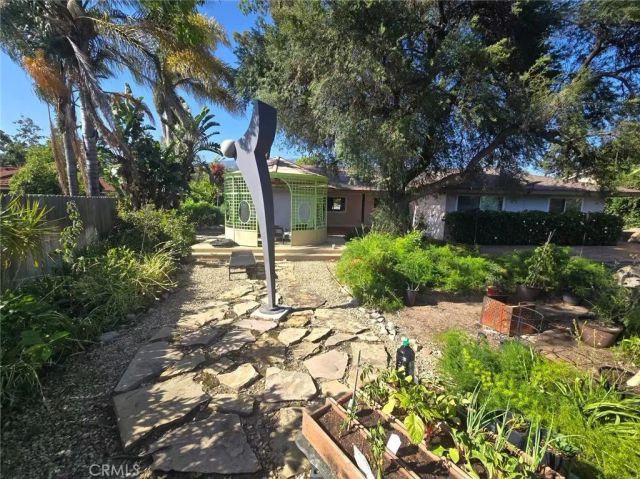444 Redlands Avenue, Claremont, CA 91711
