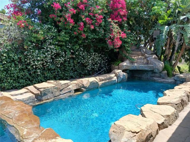 444 Redlands Avenue, Claremont, CA 91711
