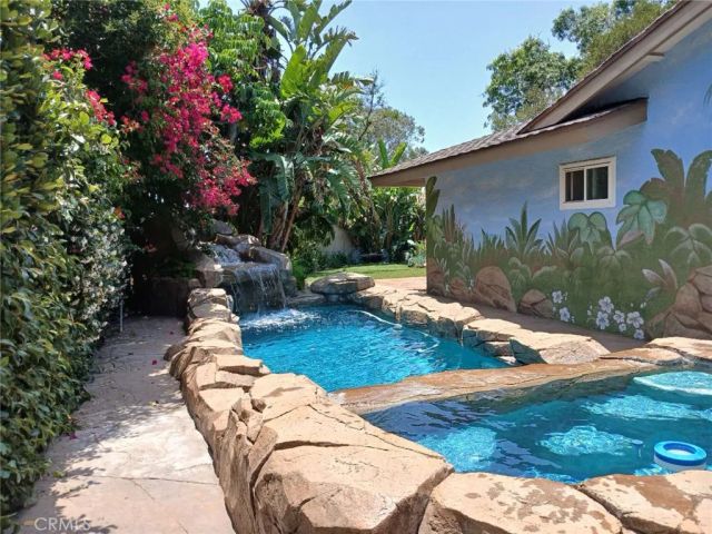 444 Redlands Avenue, Claremont, CA 91711