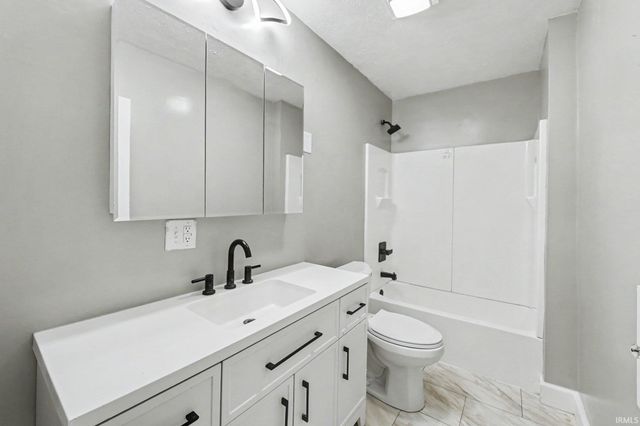 1237 Blaine Avenue, South Bend, IN 46616